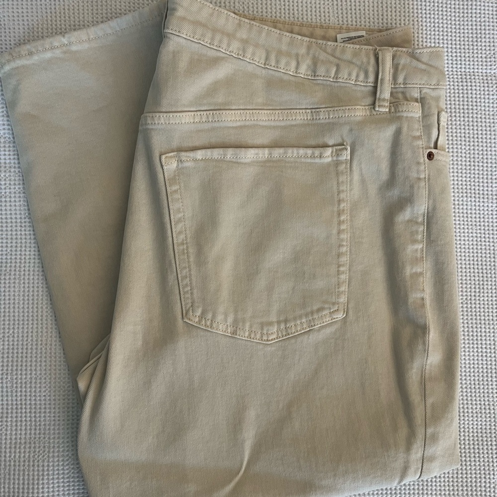 Old Navy Plus Size High Rise OG Straight Jeans in Cream NWT